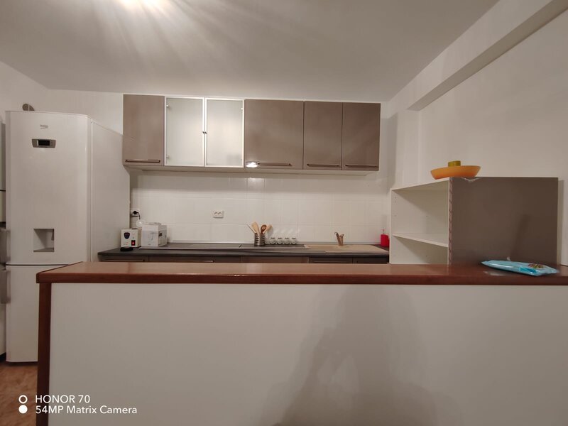 Cartierul Latin (Prelungirea Ghencea), apartament 2 camere dec., 68 mp,