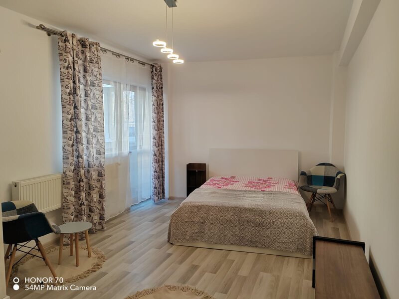 Cartierul Latin (Prelungirea Ghencea), apartament 2 camere dec., 68 mp,