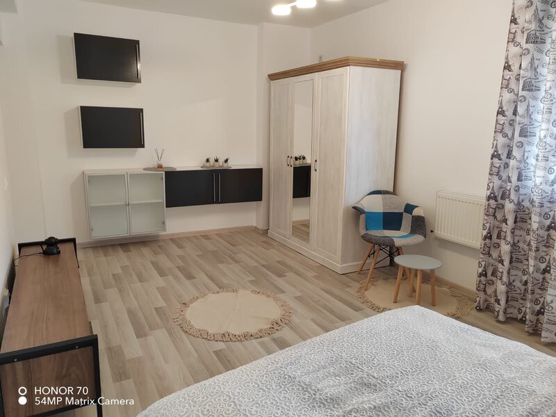 Cartierul Latin (Prelungirea Ghencea), apartament 2 camere dec., 68 mp,
